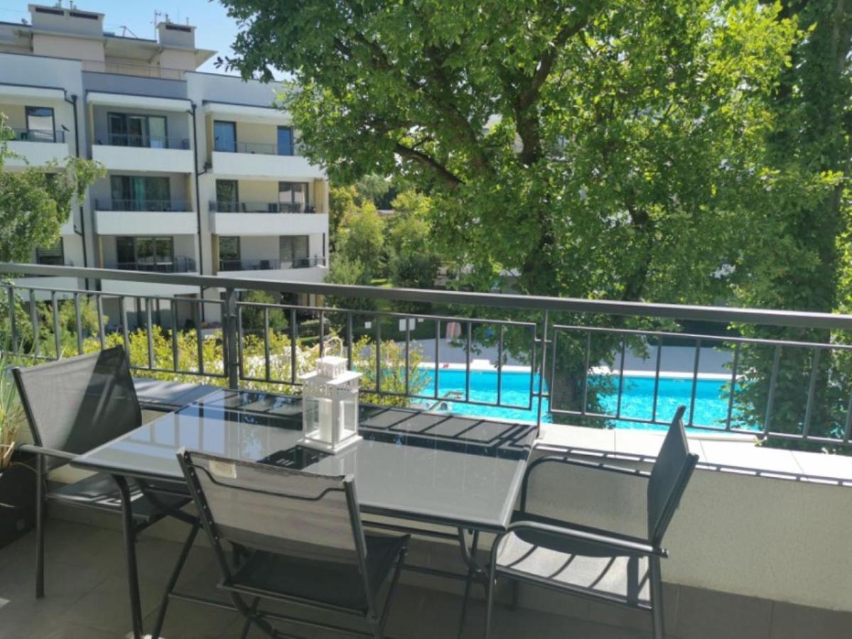 Apartamenty Wybrzeze Laguna 尤斯托尼莫斯基 外观 照片