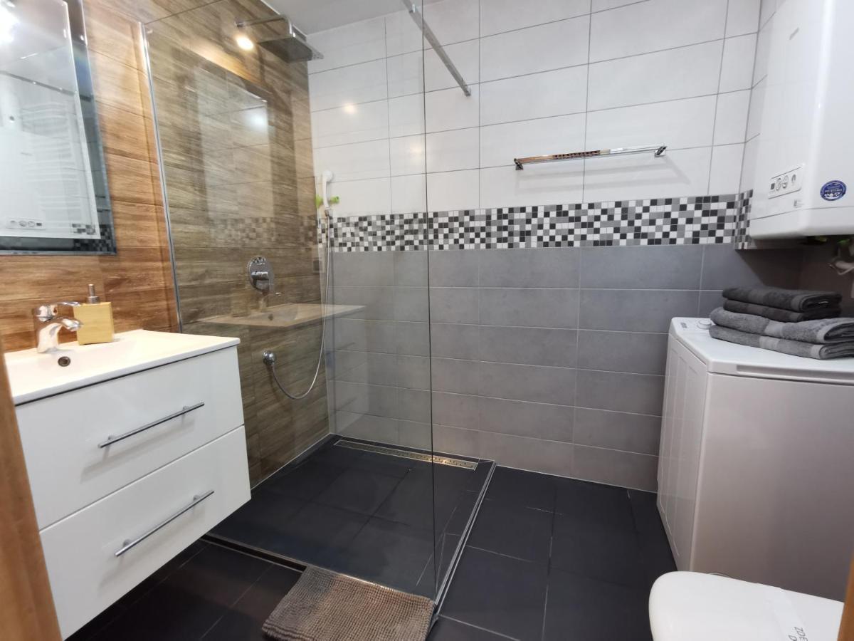 Apartamenty Wybrzeze Laguna 尤斯托尼莫斯基 外观 照片